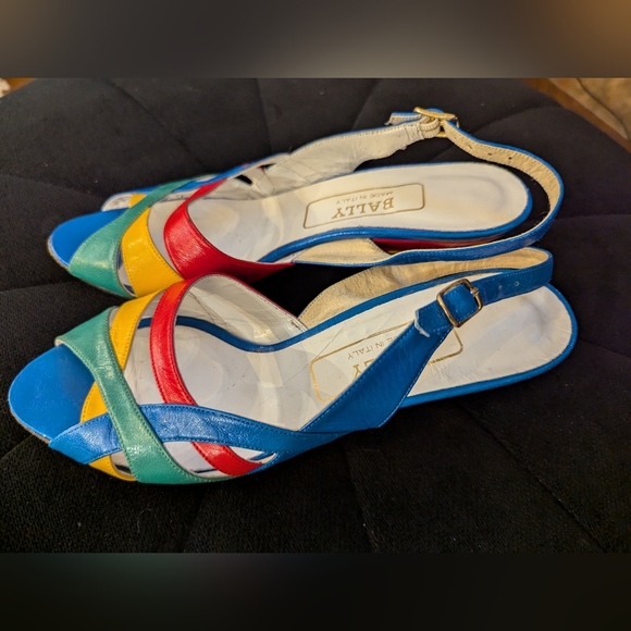 Vintage 80s color block leather, peep toe, sling back, low heel pumps. Sz 5 1/2 - Picture 2 of 15